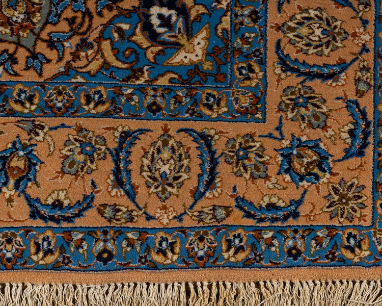 Hand knotted WOOL ISFAHAN 3'8" x 5'10"