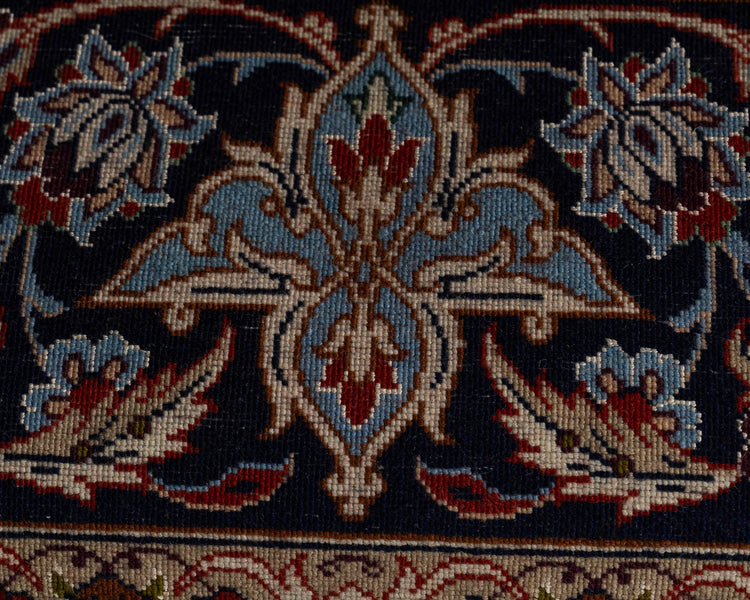 Hand knotted WOOL ISFAHAN 3'7" x 5'8"