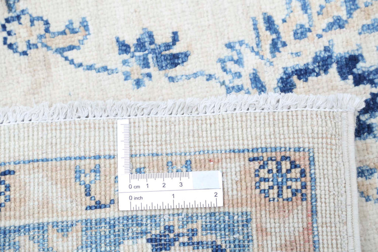 Hand Knotted Serenity Wool Rug - 3'10'' x 6'0''