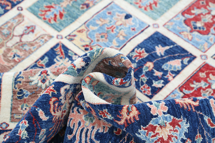 Hand Knotted Bakhtiari Wool Rug - 4'9'' x 6'8''