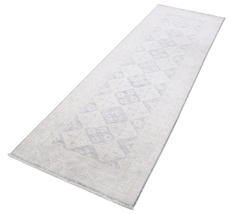 Hand Knotted Serenity Wool Rug - 2'7'' x 8'2''