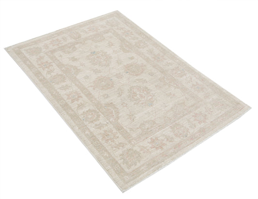 Hand Knotted Serenity Wool Rug - 2'9'' x 3'11''