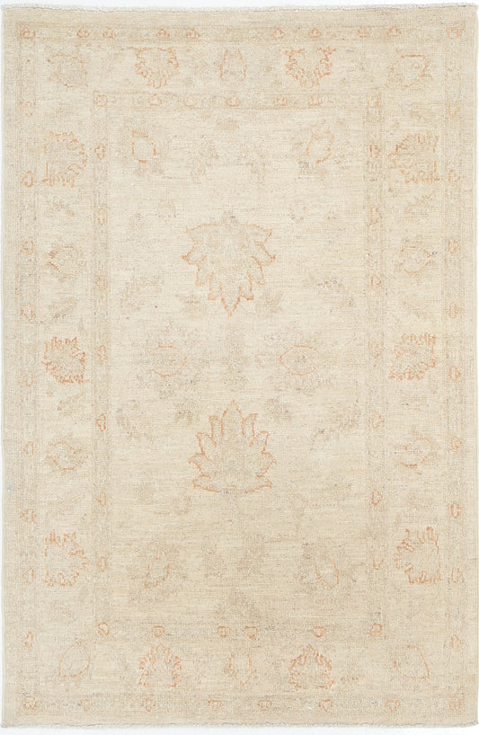 Hand Knotted Serenity Wool Rug - 2'8'' x 4'0''