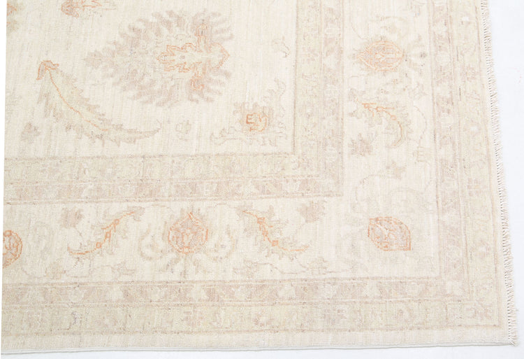 Hand Knotted Serenity Wool Rug - 6'6'' x 7'9''