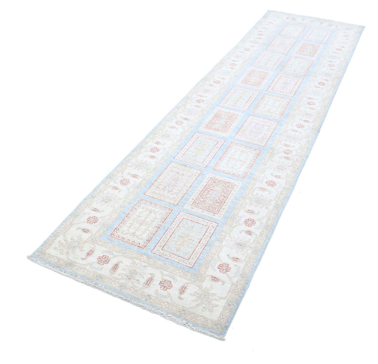 Hand Knotted Bakhtiari Wool Rug - 2'8'' x 10'2''