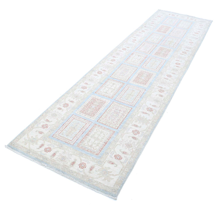 Hand Knotted Bakhtiari Wool Rug - 2'9'' x 10'3''