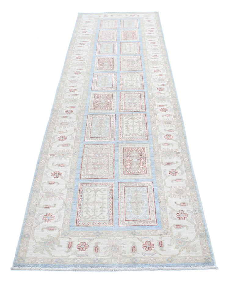 Hand Knotted Bakhtiari Wool Rug - 2'9'' x 10'3''