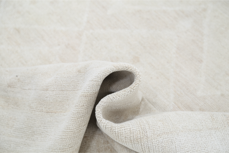 Hand Knotted Oushak Wool Rug - 5' 11" X 8' 10" 5' 11" X 8' 10" (180 X 269) / Ivory / Wool