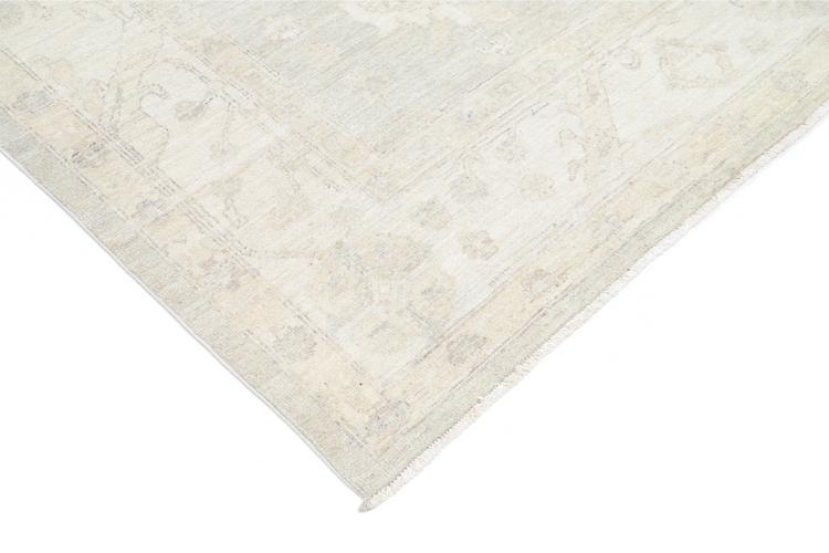 Hand Knotted Oushak Wool Rug - 8' 5" X 10' 3" 8' 5" X 10' 3" (257 X 312) / Silver / Wool