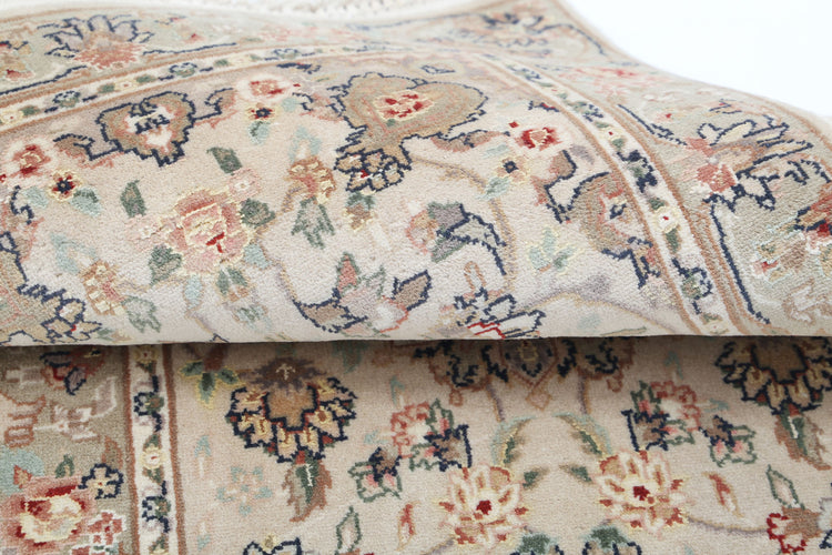 Hand Knotted Heritage Pak Persian Wool Rug - 2'0'' x 3'11''