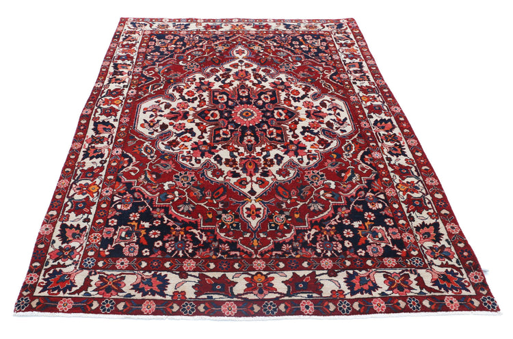 Persian Hand Knotted Bakhtiari Bakhtiari Wool Rug of Size 5'3'' X 8'1'' in Red and Ivory Colors - Made in Iran