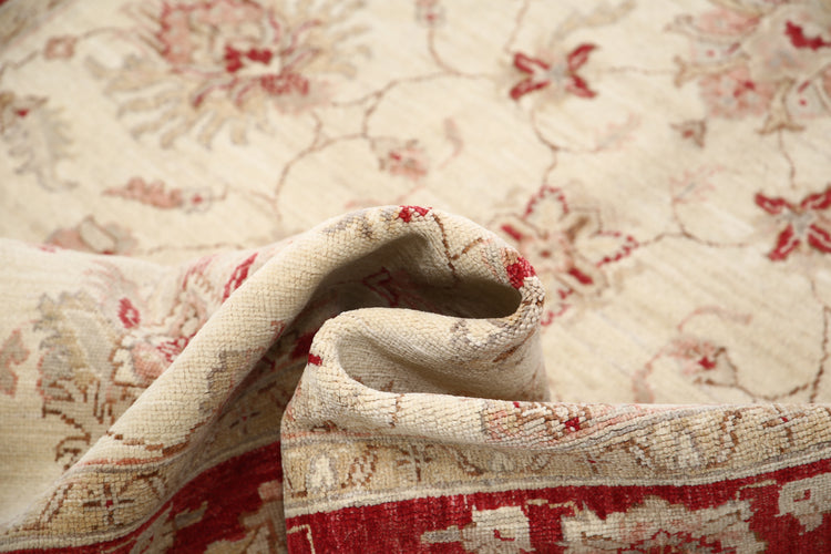 Traditional Hand Knotted Ziegler Farhan Wool Rug of Size 5'0'' X 6'8'' in Ivory and Red Colors - Made in Afghanistan