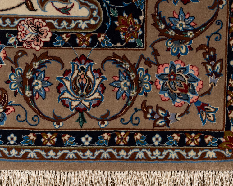 Hand knotted WOOL ISFAHAN 3'7" x 5'7"