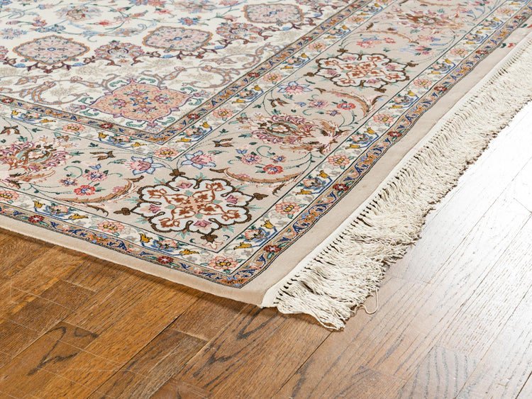 Hand knotted WOOL ISFAHAN 6'11" x 6'11"