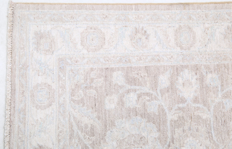 Hand Knotted Serenity Wool Rug - 2'8'' x 7'8''