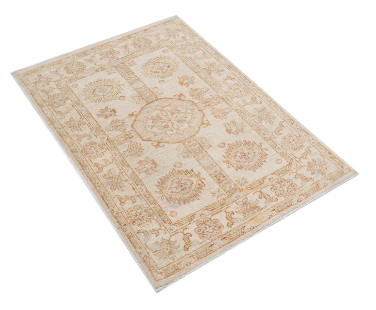 Hand Knotted Serenity Wool Rug - 2'7'' x 3'7''