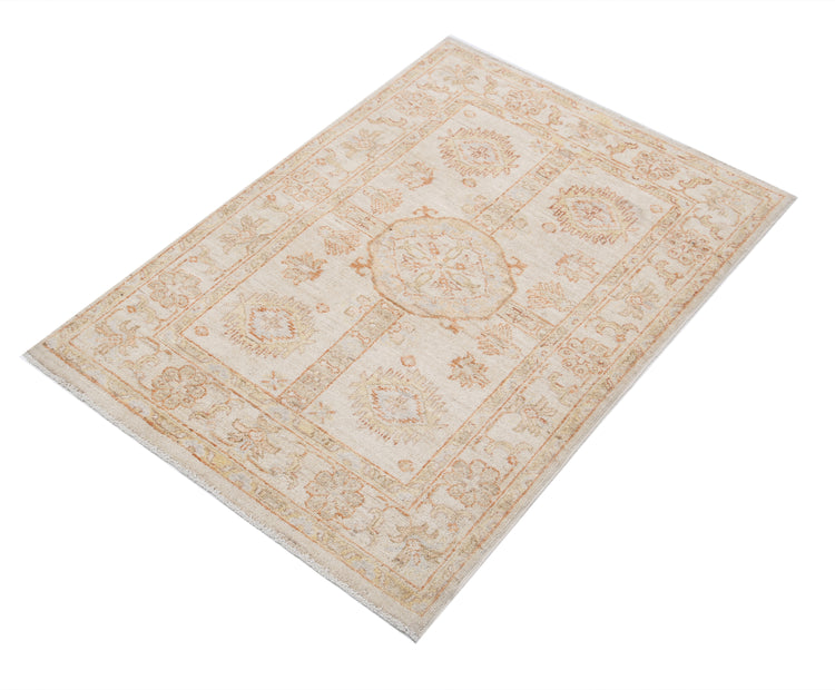 Hand Knotted Serenity Wool Rug - 2'7'' x 3'7''