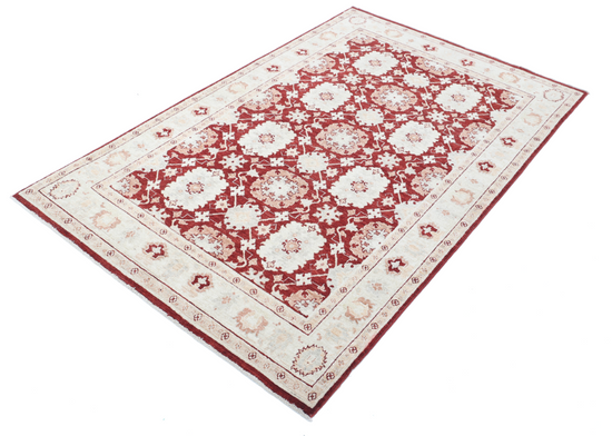 Hand Knotted Ziegler Wool Rug - 4' 0" X 6' 3" 4' 0" X 6' 3" (122 X 191) / Red / Wool