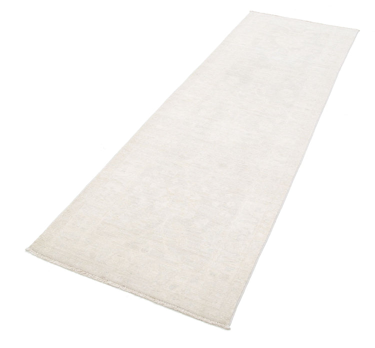 Hand Knotted Serenity Wool Rug - 2'7'' x 8'3''