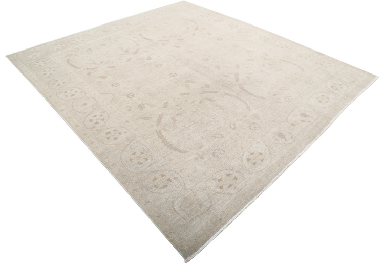 Hand Knotted Serenity Wool Rug - 7' 9" X 8' 7" 7' 9" X 8' 7" (236 X 262) / Ivory / Wool