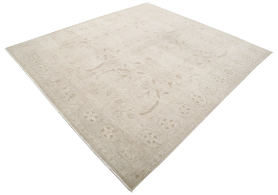 Hand Knotted Serenity Wool Rug - 7' 9" X 8' 7" 7' 9" X 8' 7" (236 X 262) / Ivory / Wool