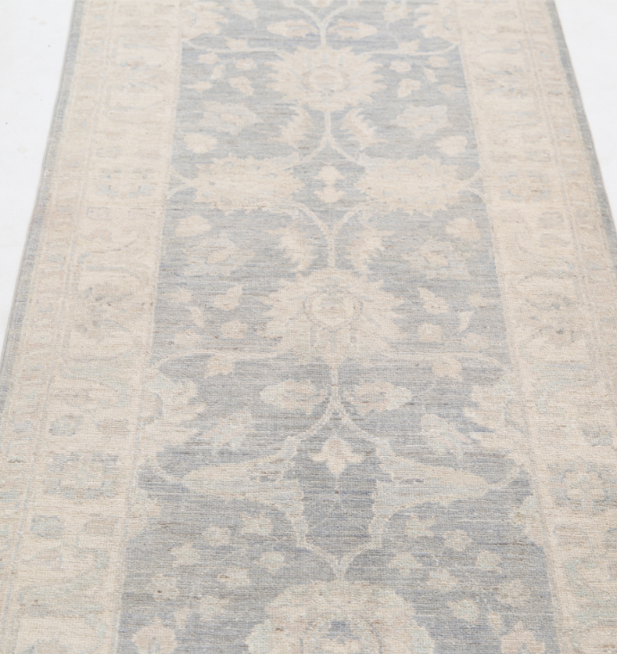 Hand Knotted Serenity Wool Rug - 2' 7" X 8' 4" 2' 7" X 8' 4" (79 X 254) / Grey / Wool