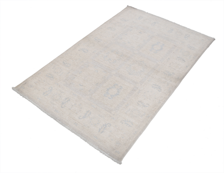 Hand Knotted Serenity Wool Rug - 3' 1" X 5' 0" 3' 1" X 5' 0" (94 X 152) / Brown / Wool