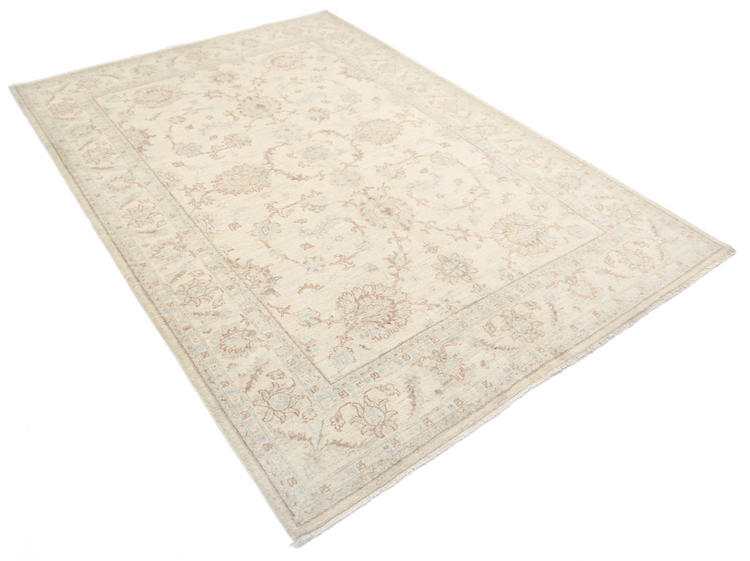 Hand Knotted Serenity Wool Rug - 5' 5" X 7' 6" 5' 5" X 7' 6" (165 X 229) / Ivory / Wool