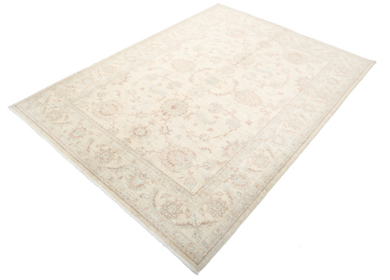 Hand Knotted Serenity Wool Rug - 5' 5" X 7' 6" 5' 5" X 7' 6" (165 X 229) / Ivory / Wool