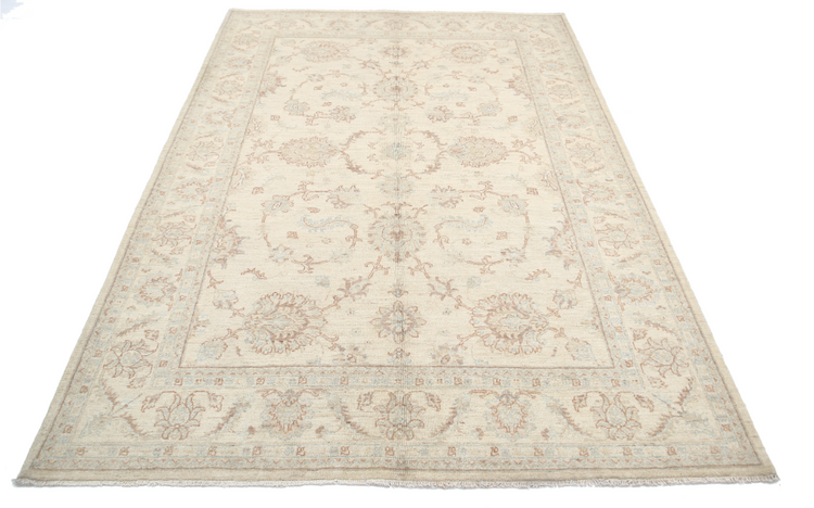 Hand Knotted Serenity Wool Rug - 5' 5" X 7' 6" 5' 5" X 7' 6" (165 X 229) / Ivory / Wool