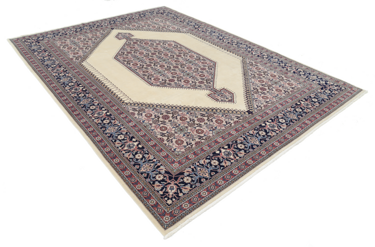 Hand Knotted Heritage Wool Rug - 7' 11" X 10' 10" 7' 11" X 10' 10" (241 X 330) / Ivory / Wool