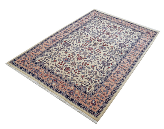 Hand Knotted Heritage Wool Rug - 4' 1" X 6' 1" 4' 1" X 6' 1" (124 X 185) / Ivory / Wool