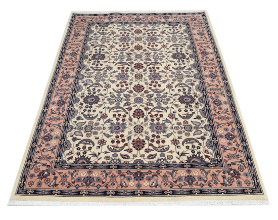 Hand Knotted Heritage Wool Rug - 4' 1" X 6' 1" 4' 1" X 6' 1" (124 X 185) / Ivory / Wool