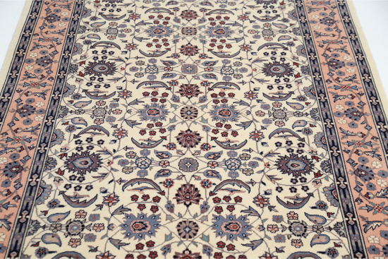 Hand Knotted Heritage Wool Rug - 4' 1" X 6' 1" 4' 1" X 6' 1" (124 X 185) / Ivory / Wool