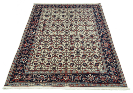 Hand Knotted Heritage Wool Rug - 4' 0" X 5' 10" 4' 0" X 5' 10" (122 X 178) / Ivory / Wool