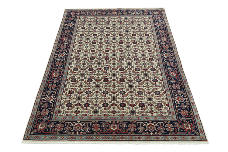 Hand Knotted Heritage Wool Rug - 4' 0" X 5' 10" 4' 0" X 5' 10" (122 X 178) / Ivory / Wool