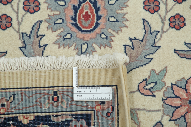 Hand Knotted Heritage Wool Rug - 8' 0" X 9' 9" 8' 0" X 9' 9" (244 X 297) / Ivory / Wool