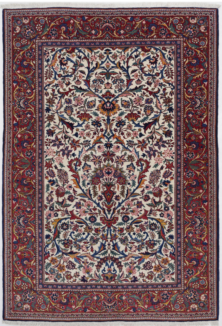 Hand Knotted Persian Kashan Fine Wool Rug - 4'8'' x 6'9''