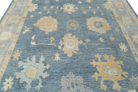 Hand Knotted Oushak Wool Rug - 8' 11" X 11' 9" 8' 11" X 11' 9" (272 X 358) / Blue / Wool