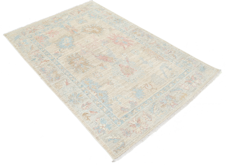 Hand Knotted Oushak Wool Rug - 4' 0" X 6' 0" 4' 0" X 6' 0" (122 X 183) / Taupe / Wool