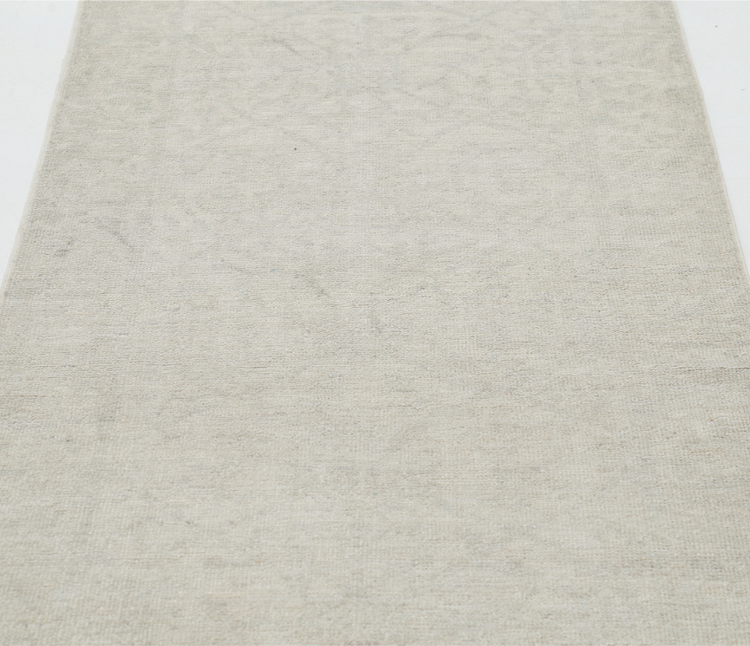 Hand Knotted Oushak Wool Rug - 3' 0" X 9' 8" 3' 0" X 9' 8" (91 X 295) / Ivory / Wool