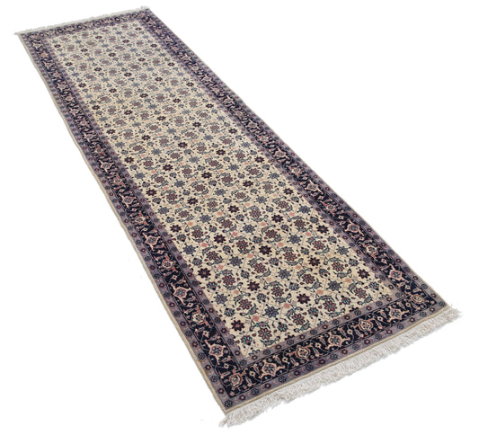 Hand Knotted Heritage Fine Persian Style Wool Rug - 2'7'' x 7'11''