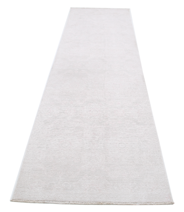 Hand Knotted Serenity Wool Rug - 3' 0" X 11' 0" 3' 0" X 11' 0" (91 X 335) / Grey / Wool