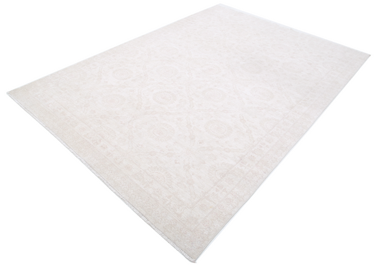 Hand Knotted Serenity Wool Rug - 6' 7" X 9' 4" 6' 7" X 9' 4" (201 X 284) / Ivory / Wool