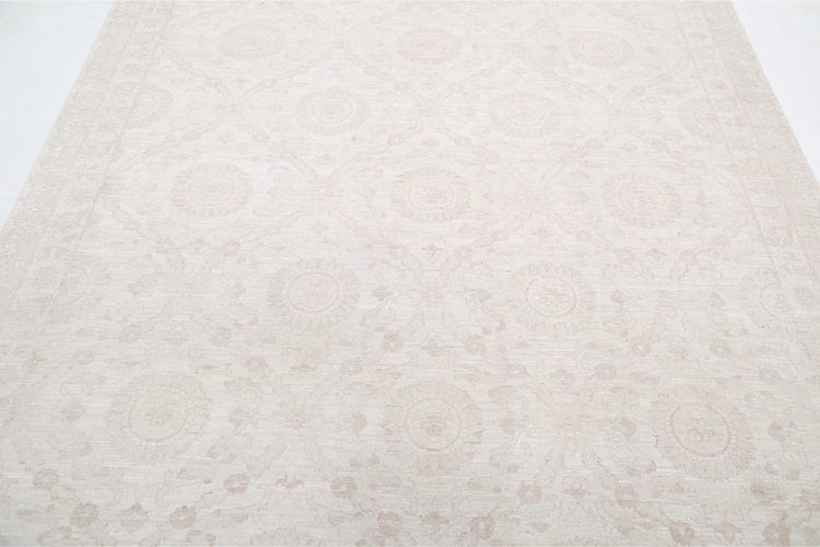 Hand Knotted Serenity Wool Rug - 6' 7" X 9' 4" 6' 7" X 9' 4" (201 X 284) / Ivory / Wool