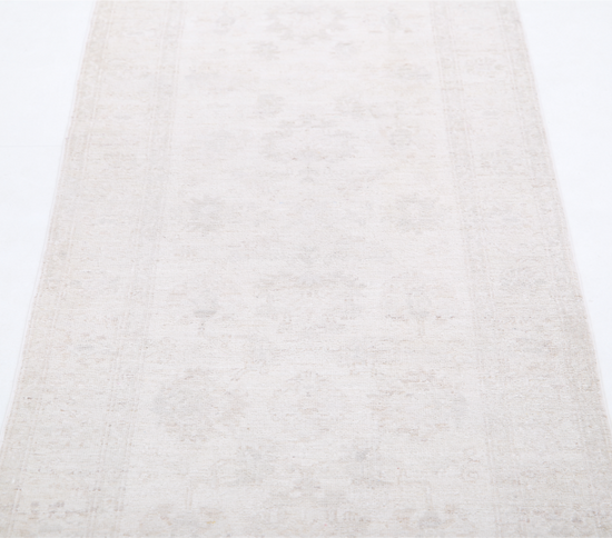 Hand Knotted Serenity Wool Rug - 2' 6" X 9' 9" 2' 6" X 9' 9" (76 X 297) / Ivory / Wool