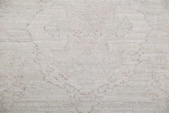 Hand Knotted Serenity Wool Rug - 8' 11" X 11' 10" 8' 11" X 11' 10" (272 X 361) / Ivory / Wool