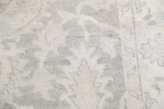 Hand Knotted Serenity Wool Rug - 2' 6" X 5' 11" 2' 6" X 5' 11" (76 X 180) / Grey / Wool