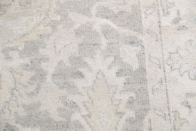 Hand Knotted Serenity Wool Rug - 2' 6" X 5' 11" 2' 6" X 5' 11" (76 X 180) / Grey / Wool