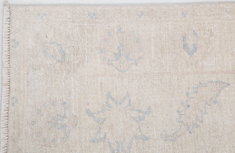 Hand Knotted Serenity Wool Rug - 2' 7" X 5' 7" 2' 7" X 5' 7" (79 X 170) / Ivory / Wool